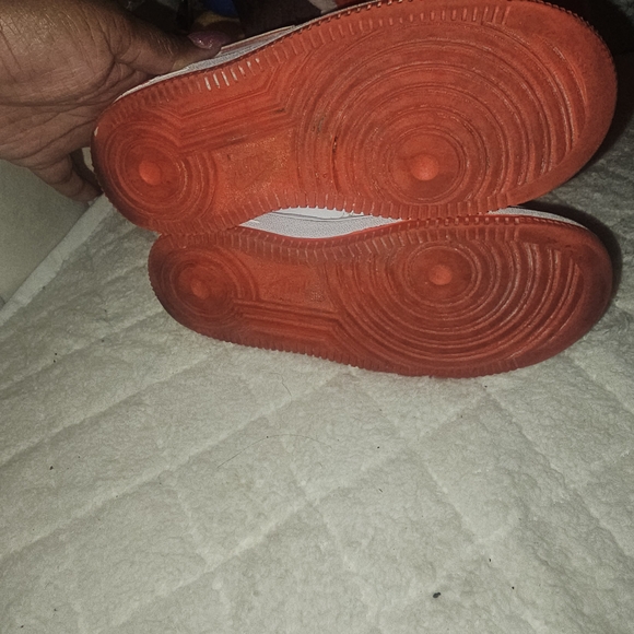 Nike Kids White and Pink Sneakers - Picture 11 of 12